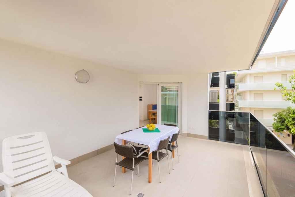 Apartment In Lignano Sabbiadoro 21782 Екстериор снимка
